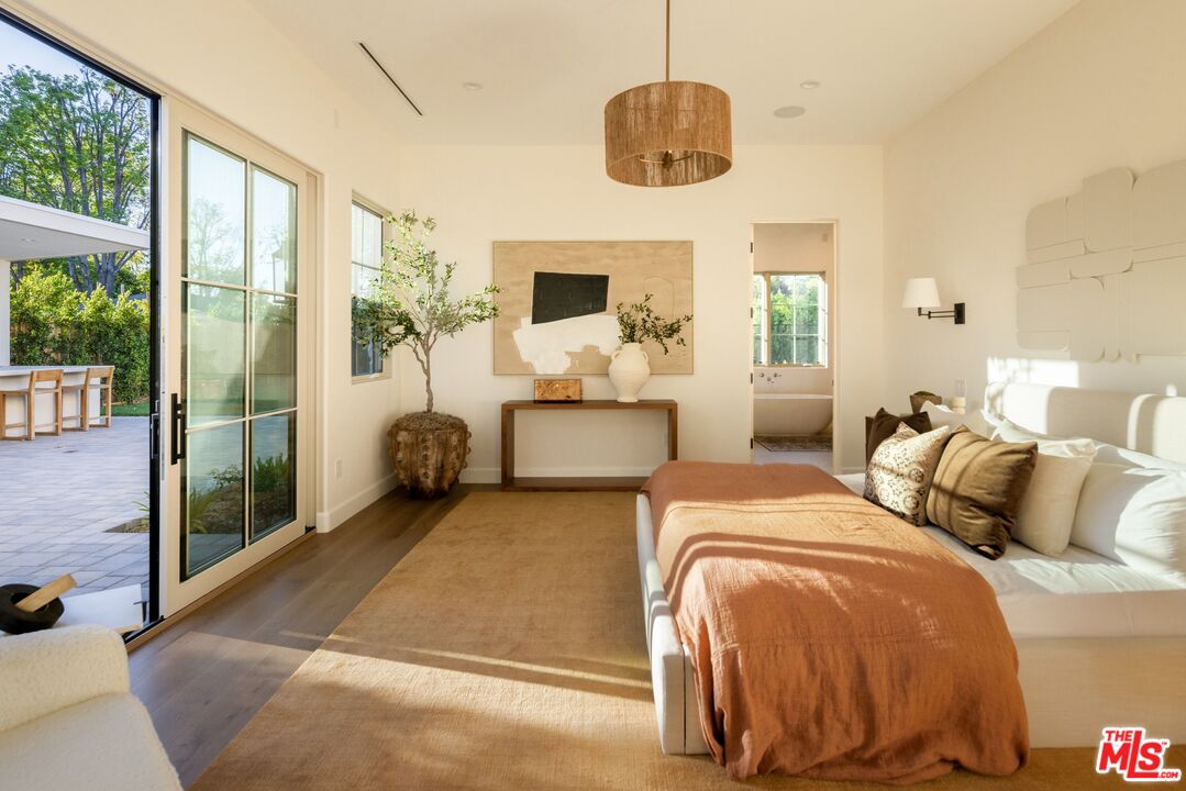 23236 Hatteras St