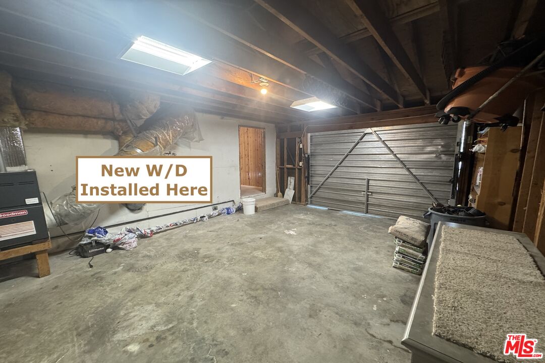 2317 Maplewood Way