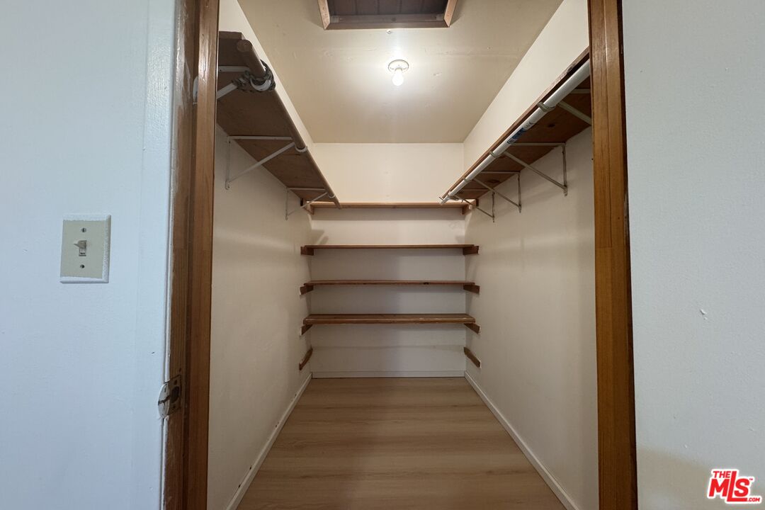 2317 Maplewood Way
