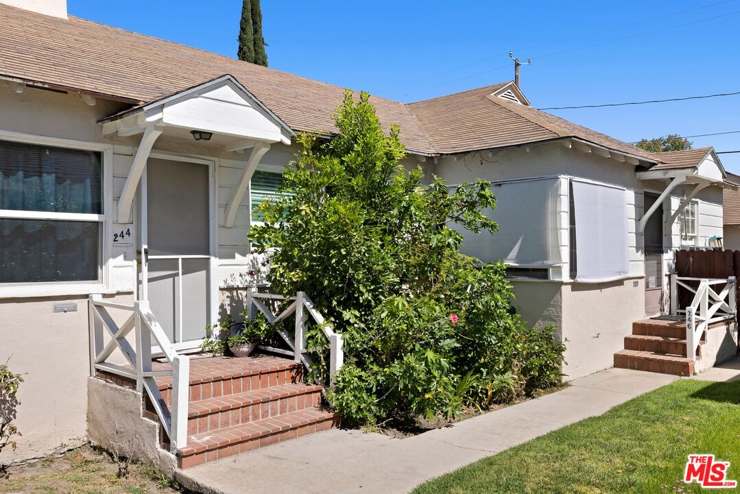 242 N Cordova St