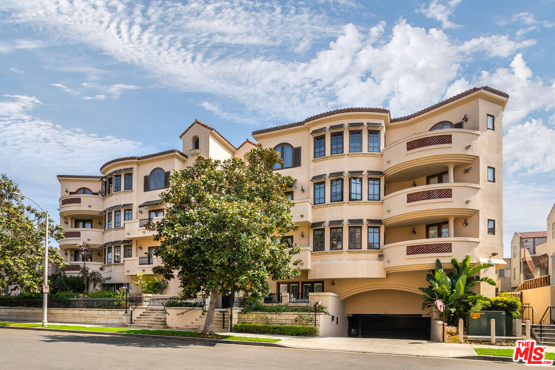 10364 Almayo Ave Unit: 103