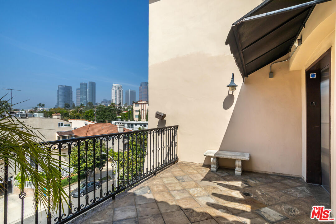 10364 Almayo Ave Unit: 103