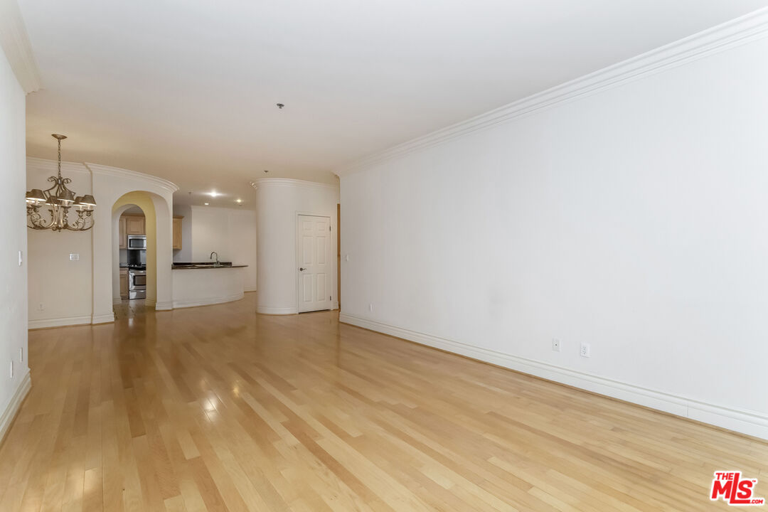 10364 Almayo Ave Unit: 103