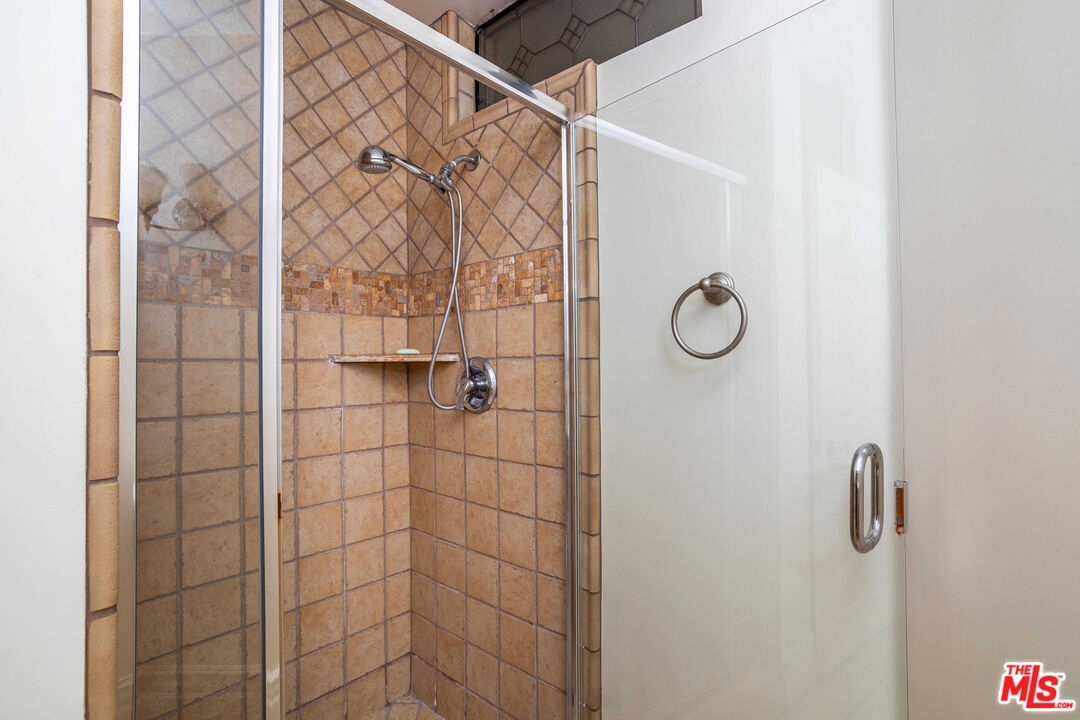 10364 Almayo Ave Unit: 103