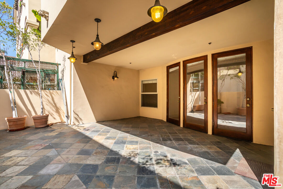 10364 Almayo Ave Unit: 103