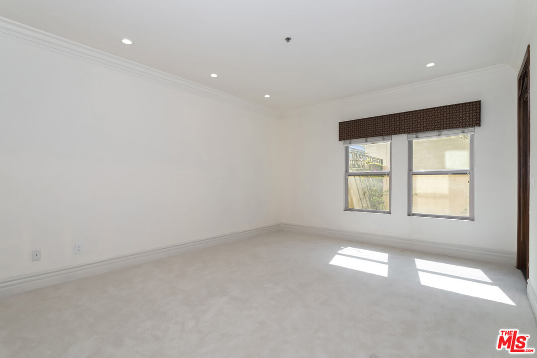 10364 Almayo Ave Unit: 103