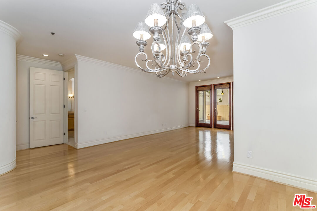 10364 Almayo Ave Unit: 103