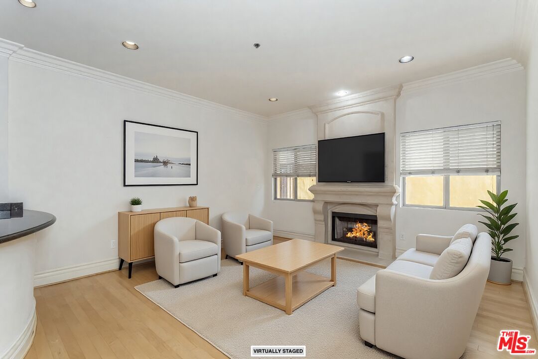 10364 Almayo Ave Unit: 103