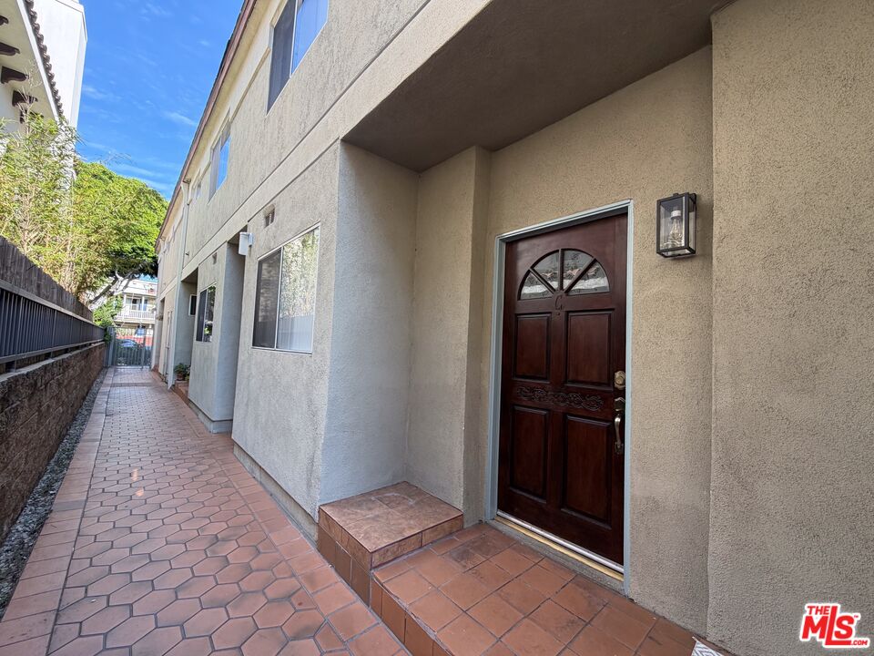 2708 Arizona Ave Unit: C