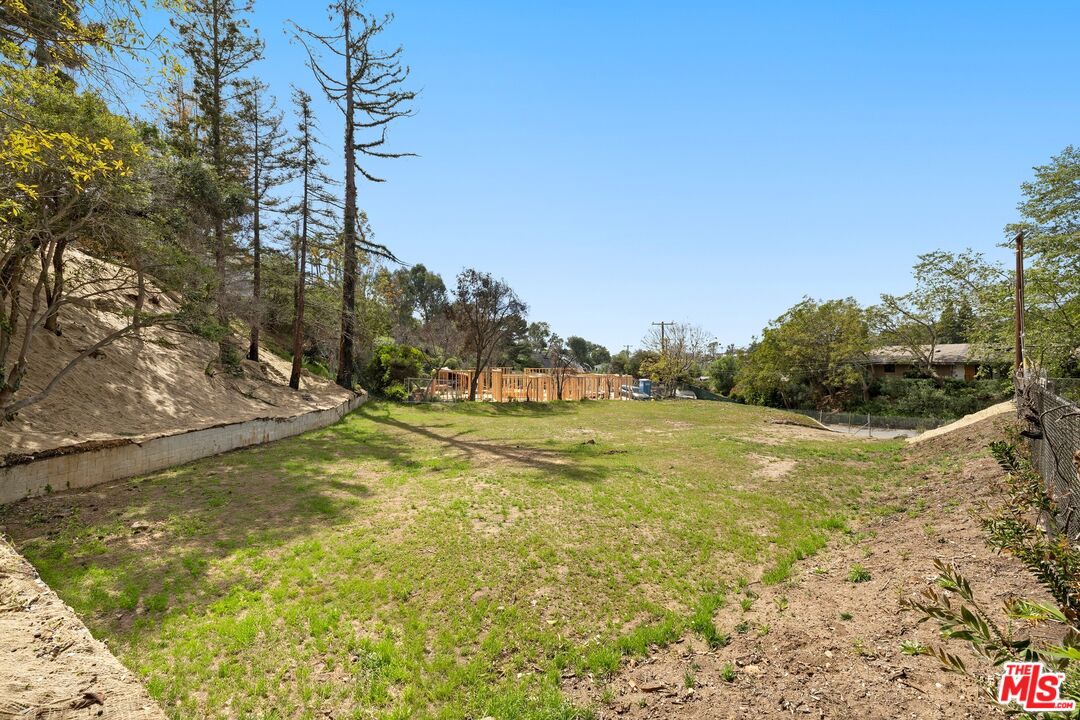 1018 Maroney Ln