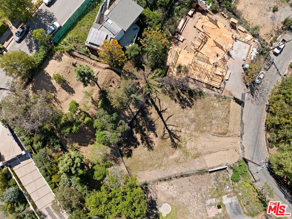 1018 Maroney Ln