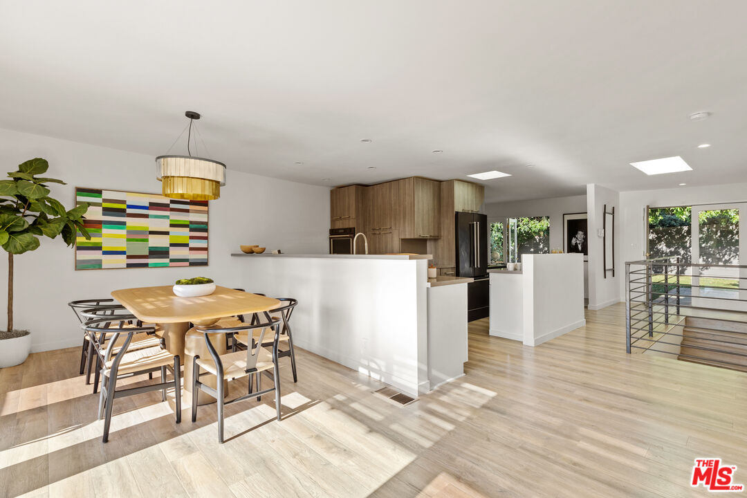 2753 La Cuesta Dr