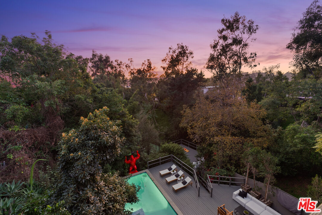 2753 La Cuesta Dr