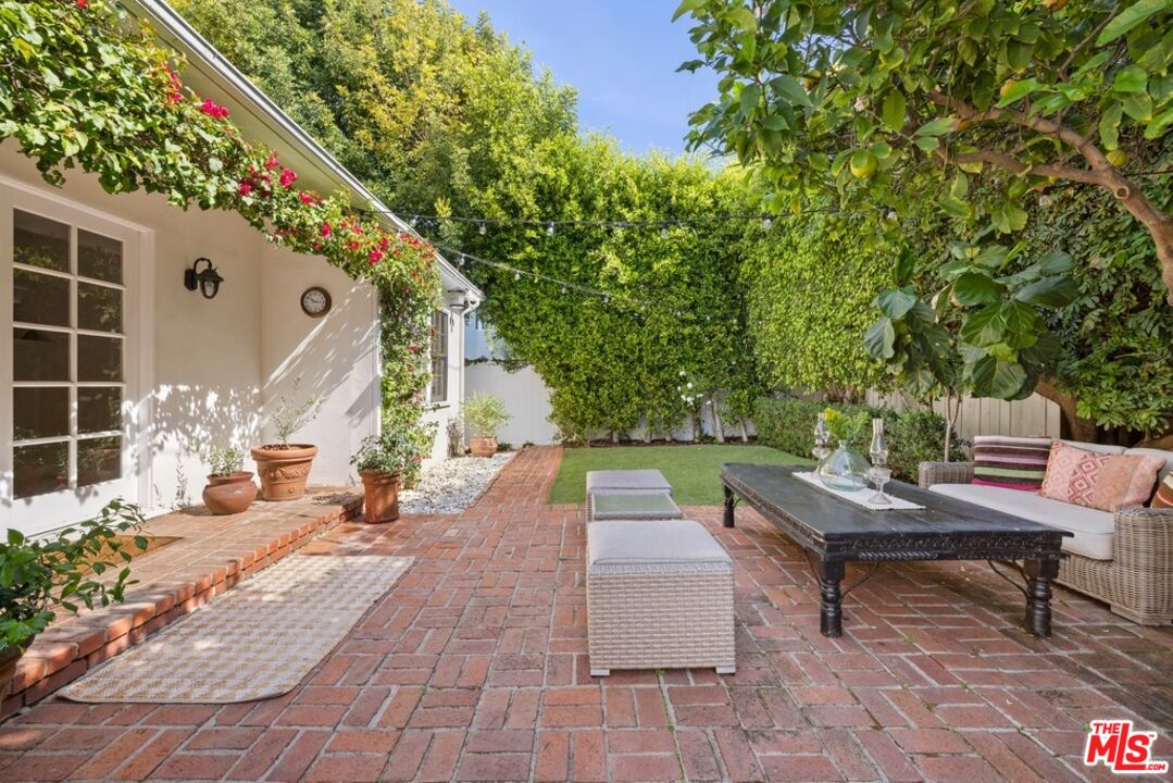 3001 Patricia Ave