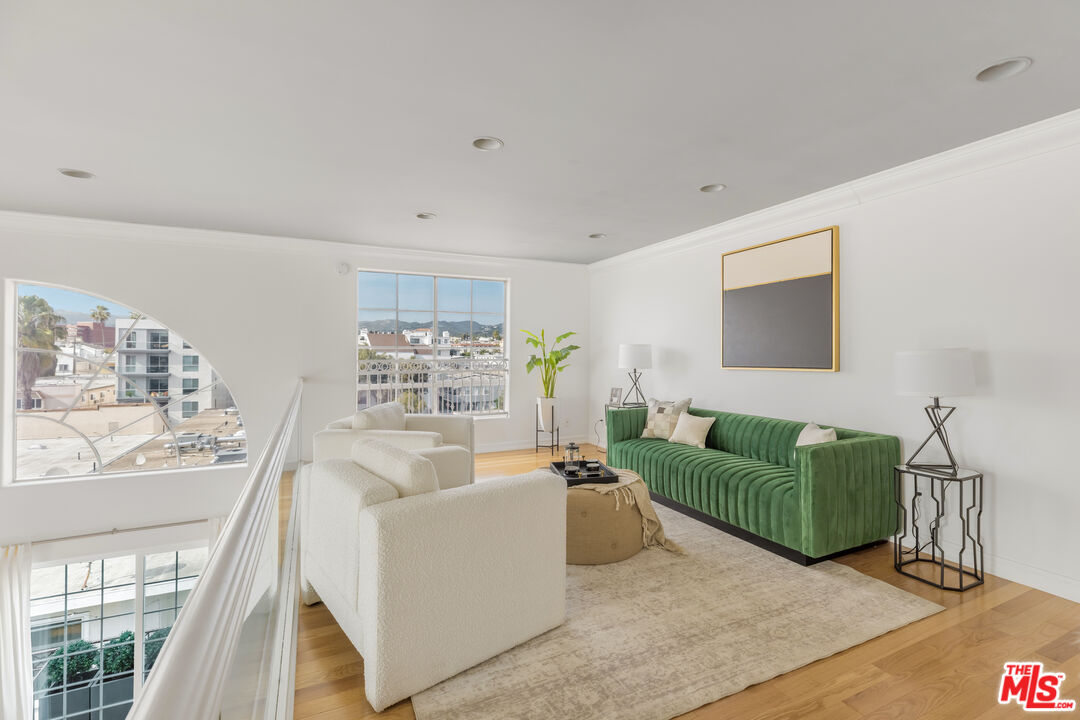 11723 Goshen Ave Unit: 302