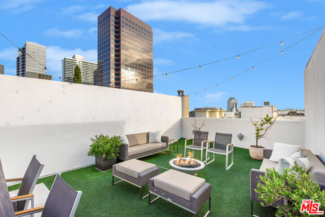 11723 Goshen Ave Unit: 302