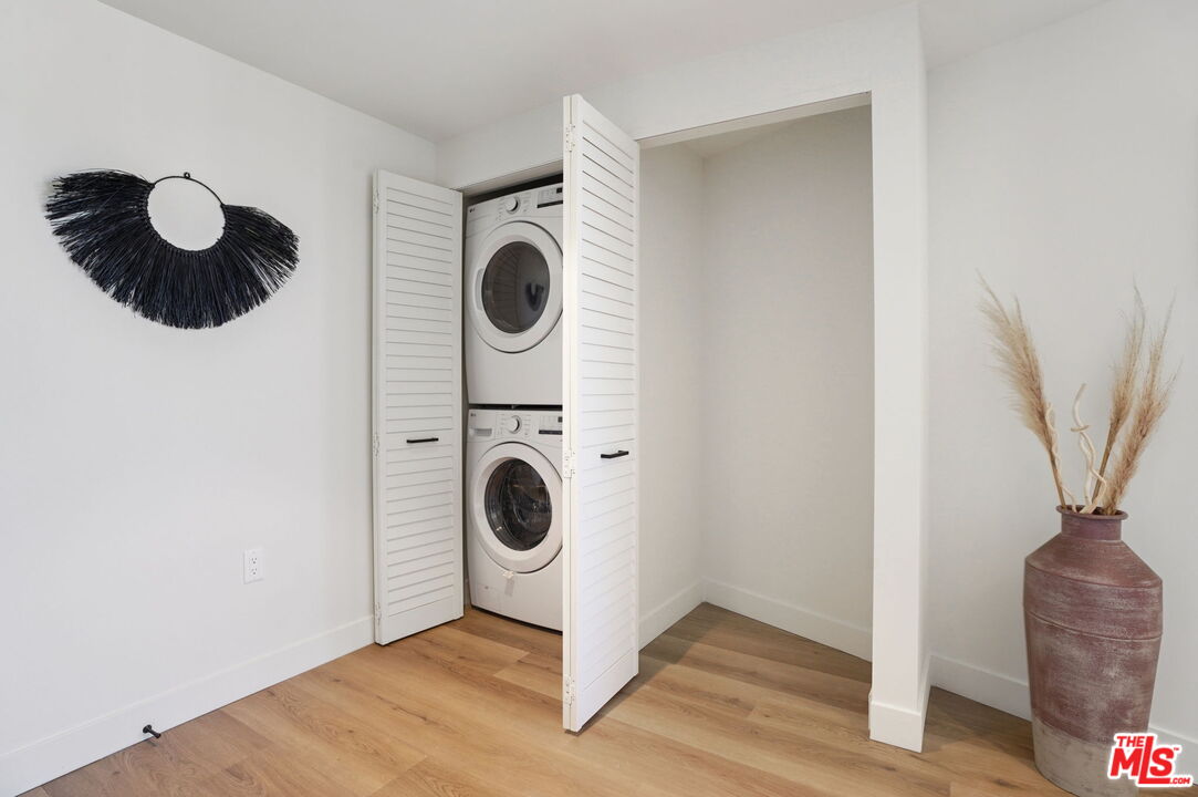 1110 S Spaulding Ave Unit: 102