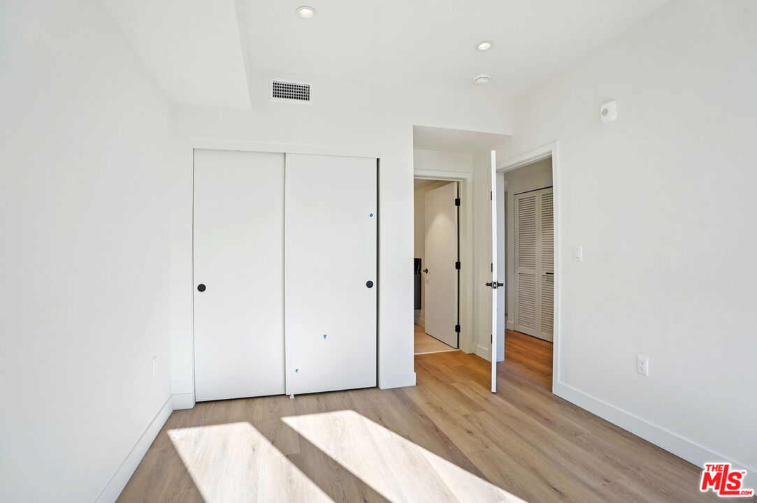 1110 S Spaulding Ave Unit: 102