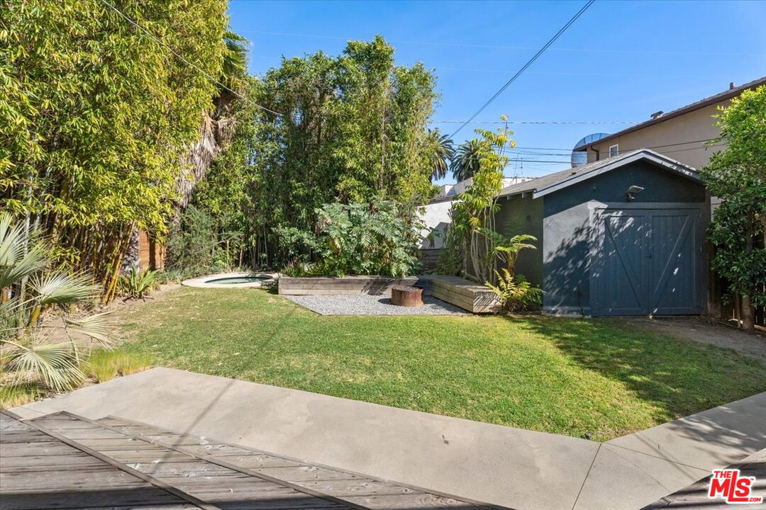 1282 Meadowbrook Ave
