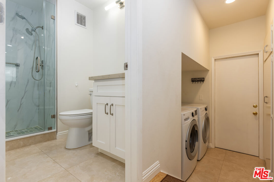 10227 Autumn Leaf Cir