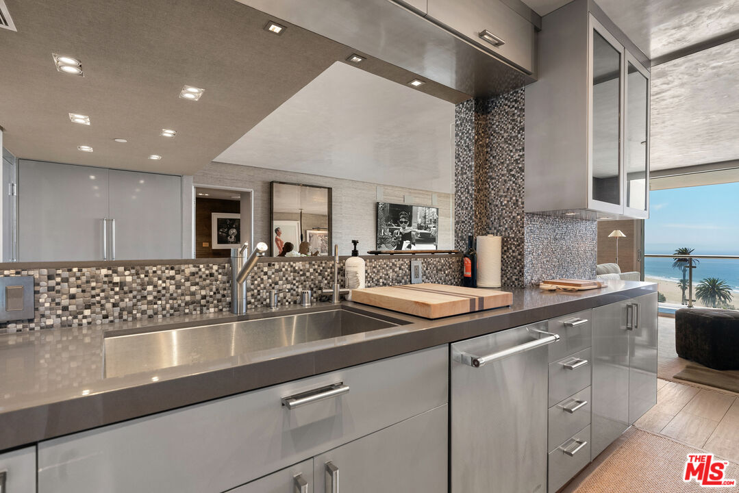 201 Ocean Ave Unit: 903P