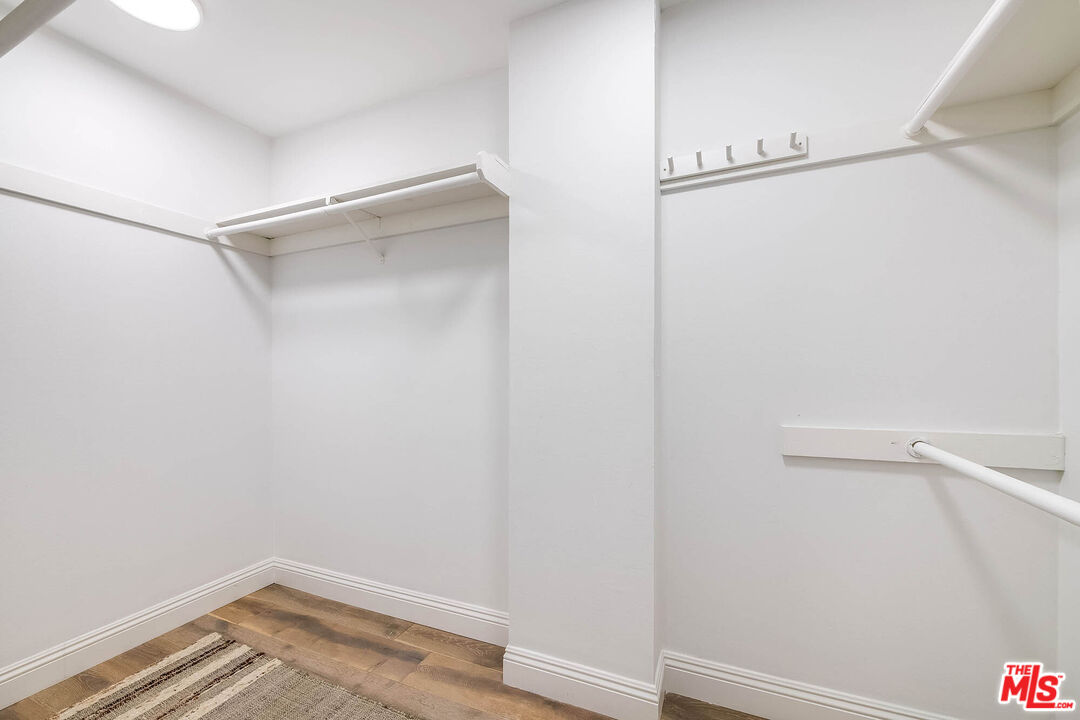 441 N Oakhurst Dr Unit: 203