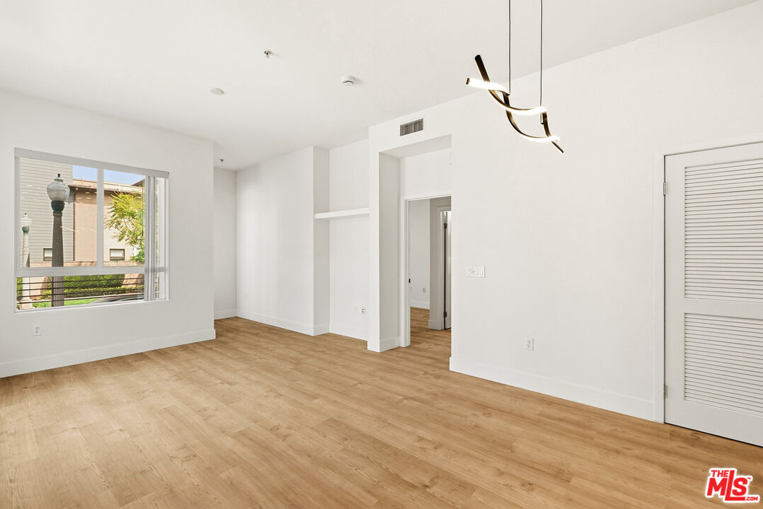 12920 Runway Rd Unit: 120