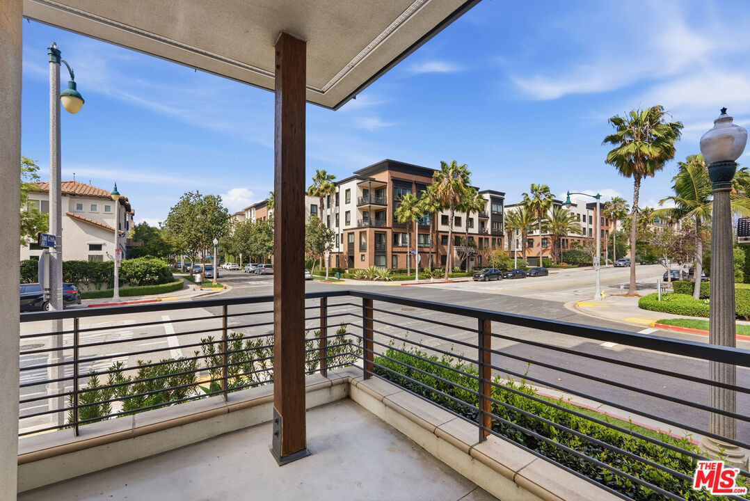 12920 Runway Rd Unit: 120