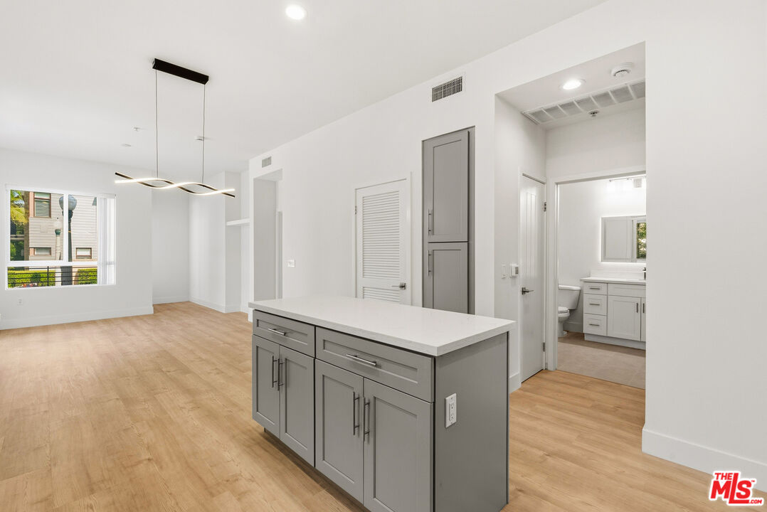 12920 Runway Rd Unit: 120