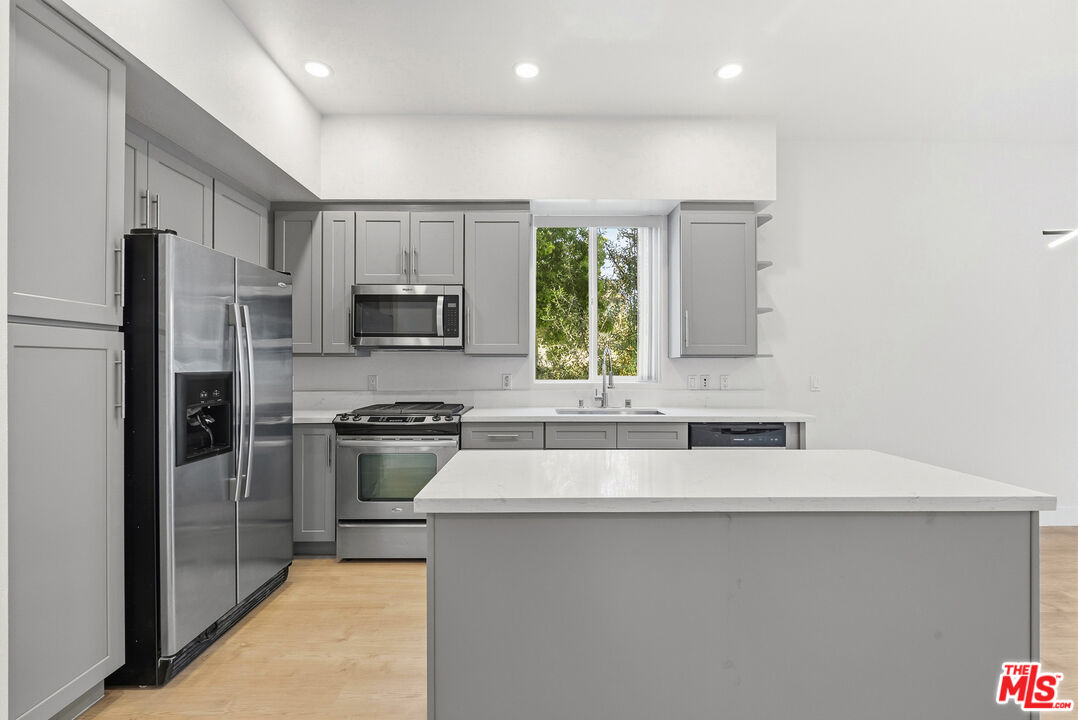 12920 Runway Rd Unit: 120