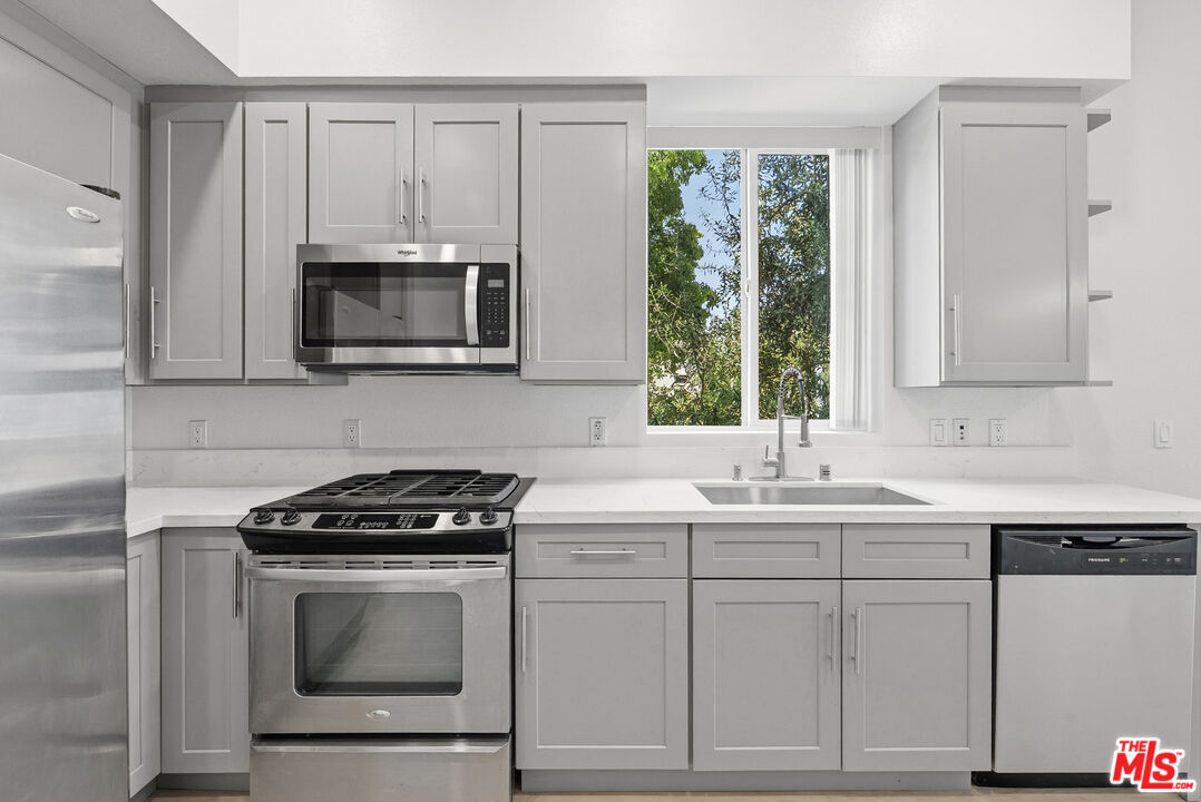 12920 Runway Rd Unit: 120