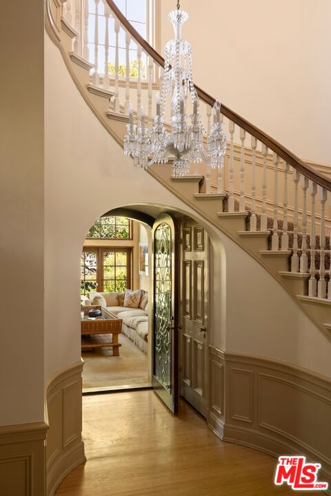 214 S Beverly Glen Blvd