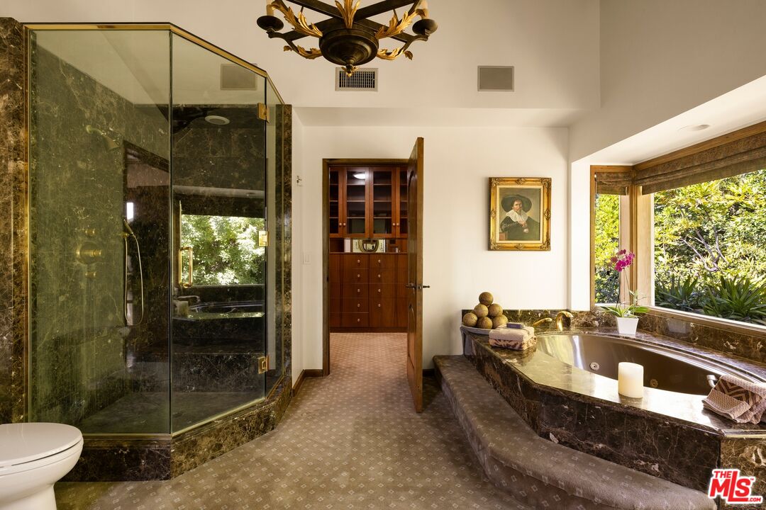 214 S Beverly Glen Blvd