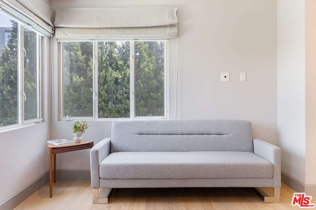 1256 Beverly Green Dr