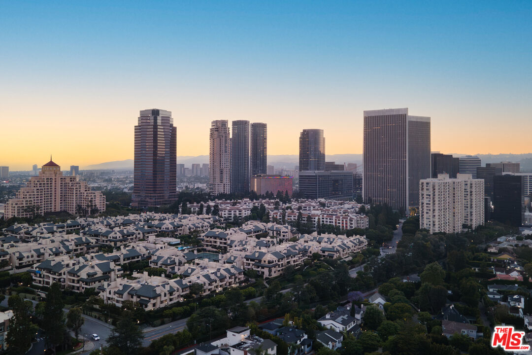 1256 Beverly Green Dr