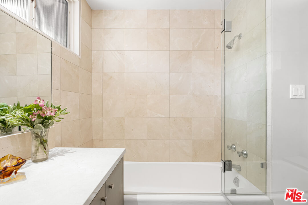 1256 Beverly Green Dr