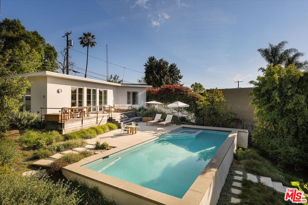 804 Mount Washington Dr