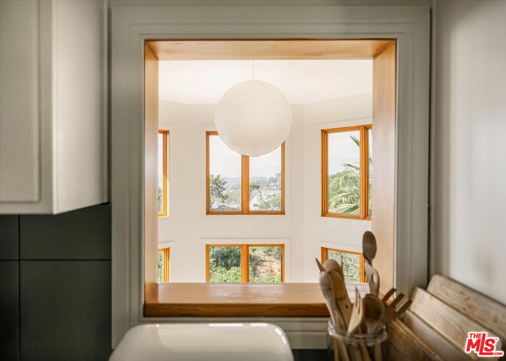 804 Mount Washington Dr