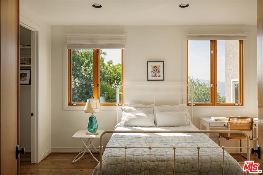 804 Mount Washington Dr