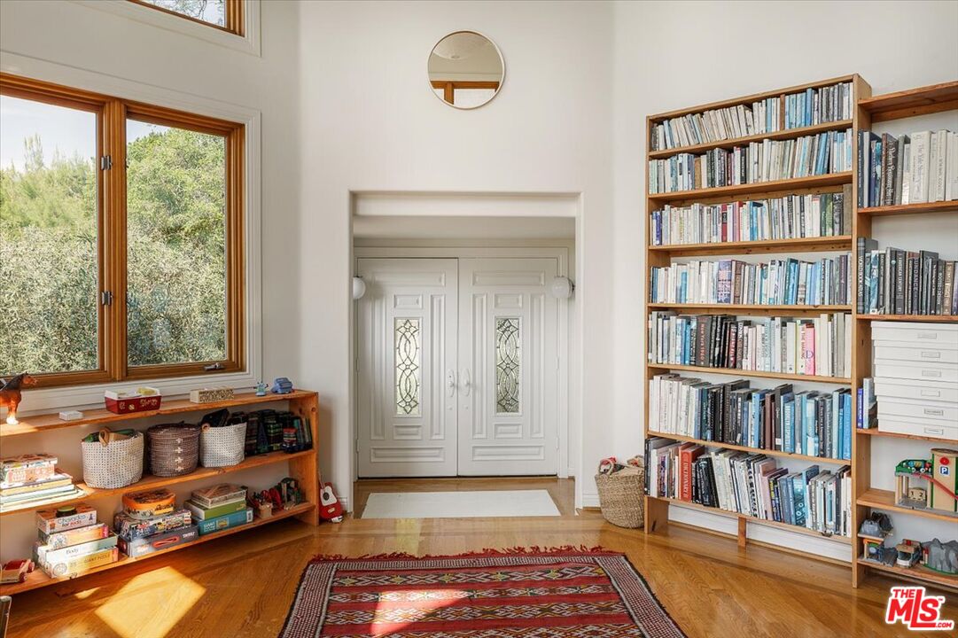 804 Mount Washington Dr