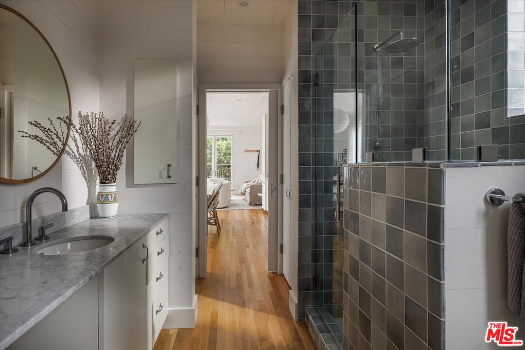 804 Mount Washington Dr