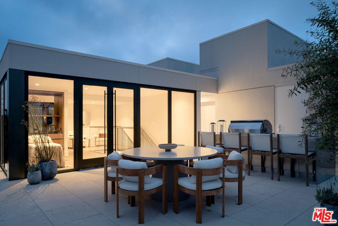 9900 S Santa Monica Blvd Unit: PHE