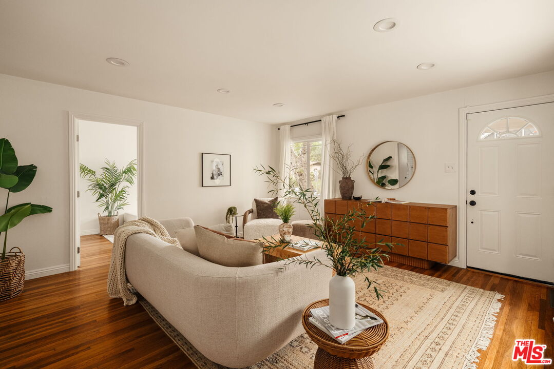 3107 Pueblo Ave