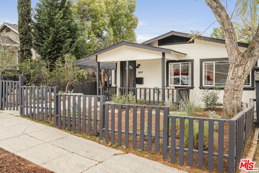 3107 Pueblo Ave