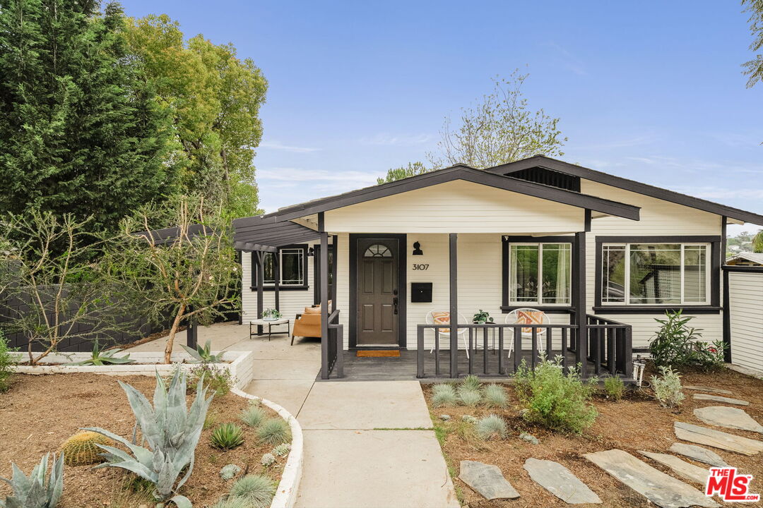 3107 Pueblo Ave
