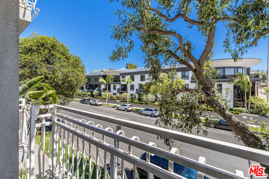 9800 Vidor Dr Unit: 203