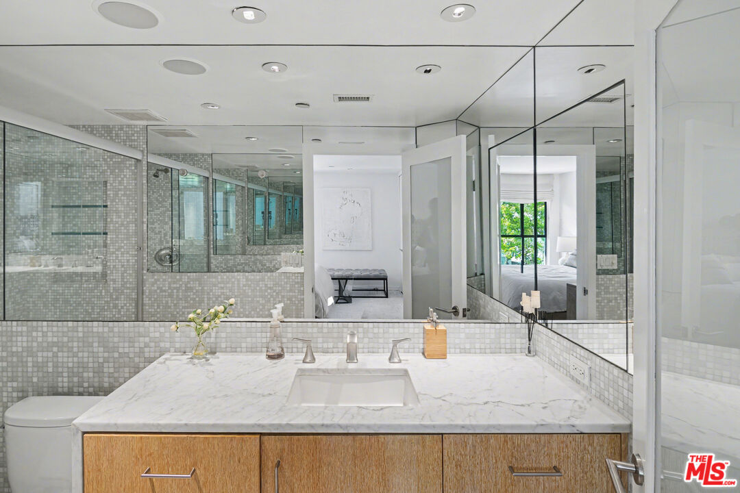 720 Huntley Dr Unit: 202