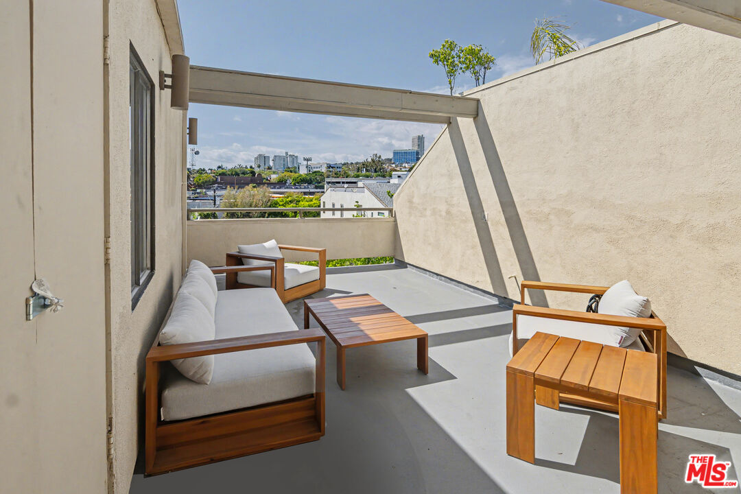 720 Huntley Dr Unit: 202