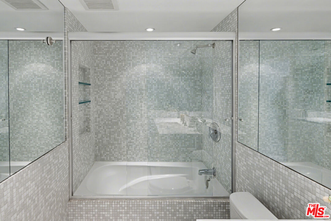 720 Huntley Dr Unit: 202