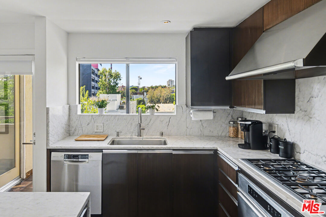 720 Huntley Dr Unit: 202